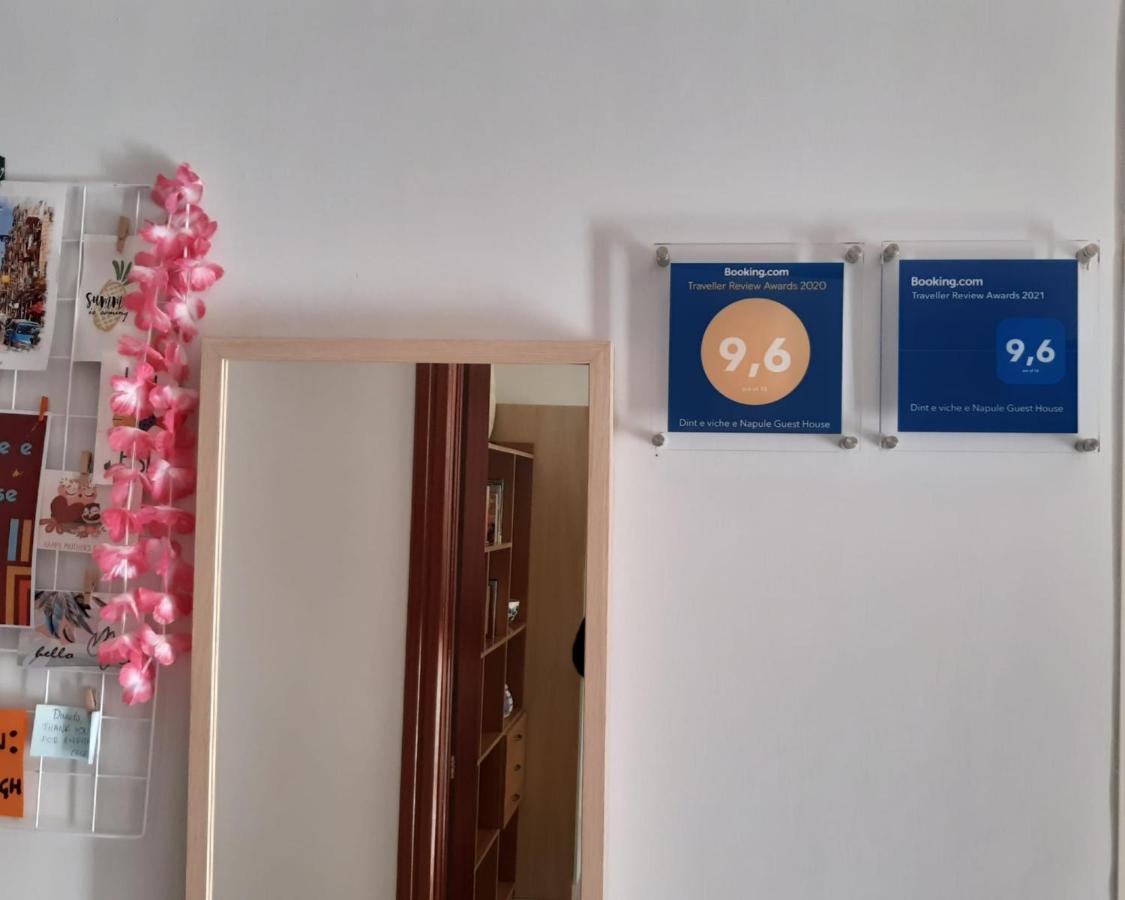 נאפולי "Dint E Viche E Napule" Guest House מראה חיצוני תמונה